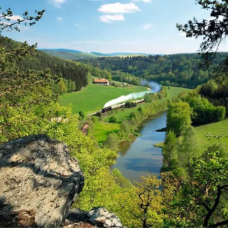 Ok Ferien - Altes Bahnhaus 아파트 Muldenhammer